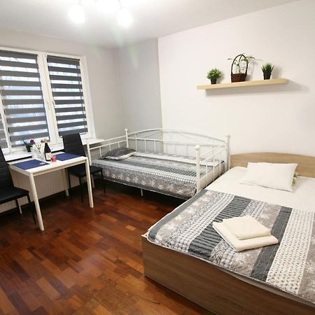 Apartamenty Varsovie Twarda City エクステリア 写真