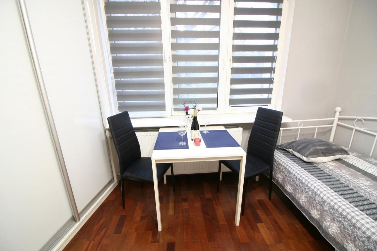 Apartamenty Varsovie Twarda City エクステリア 写真