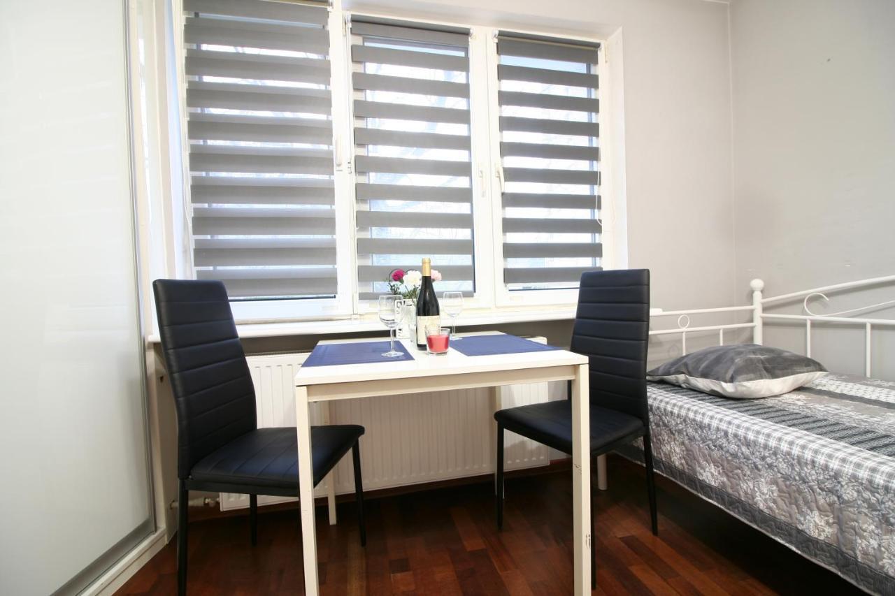 Apartamenty Varsovie Twarda City エクステリア 写真