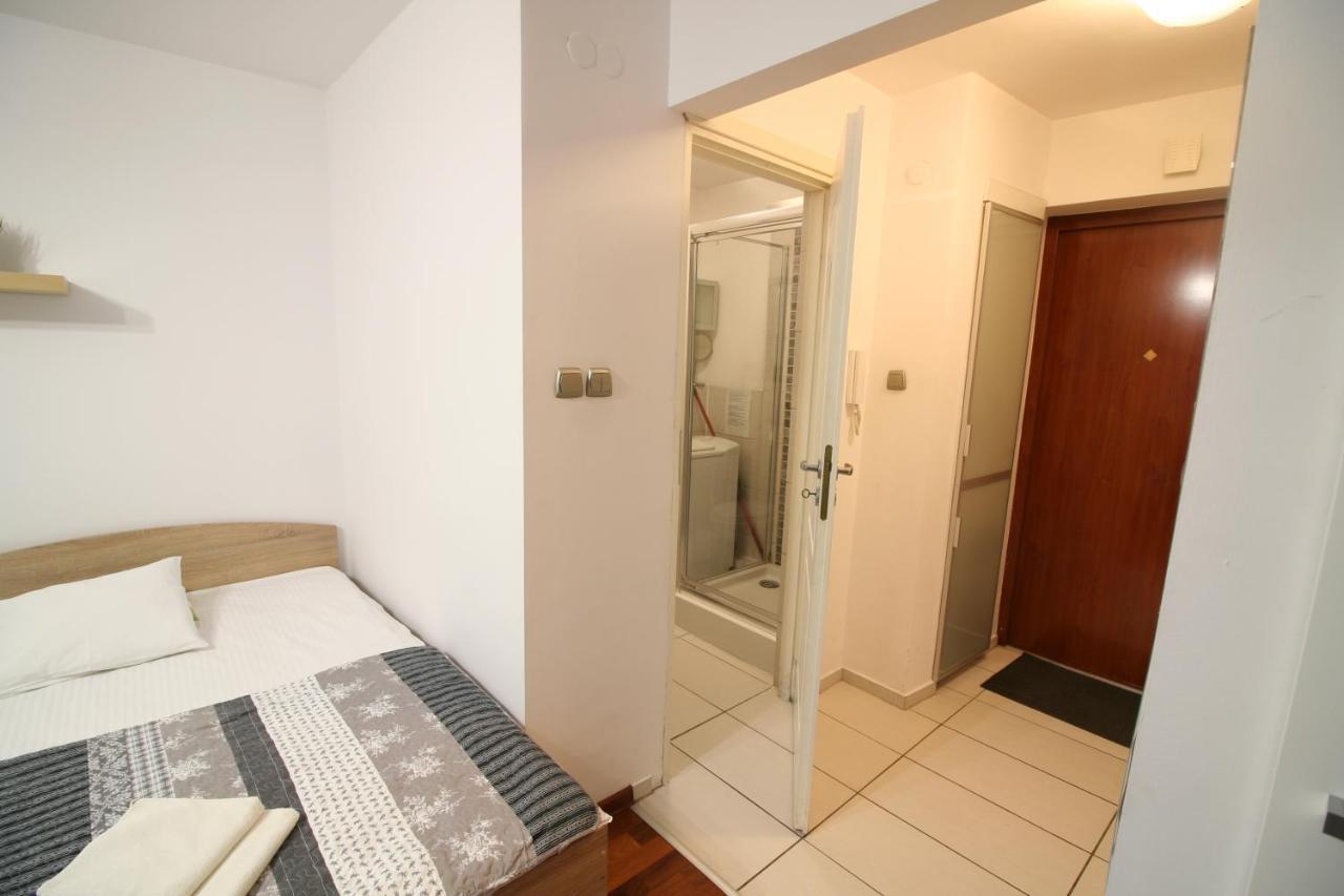 Apartamenty Varsovie Twarda City エクステリア 写真